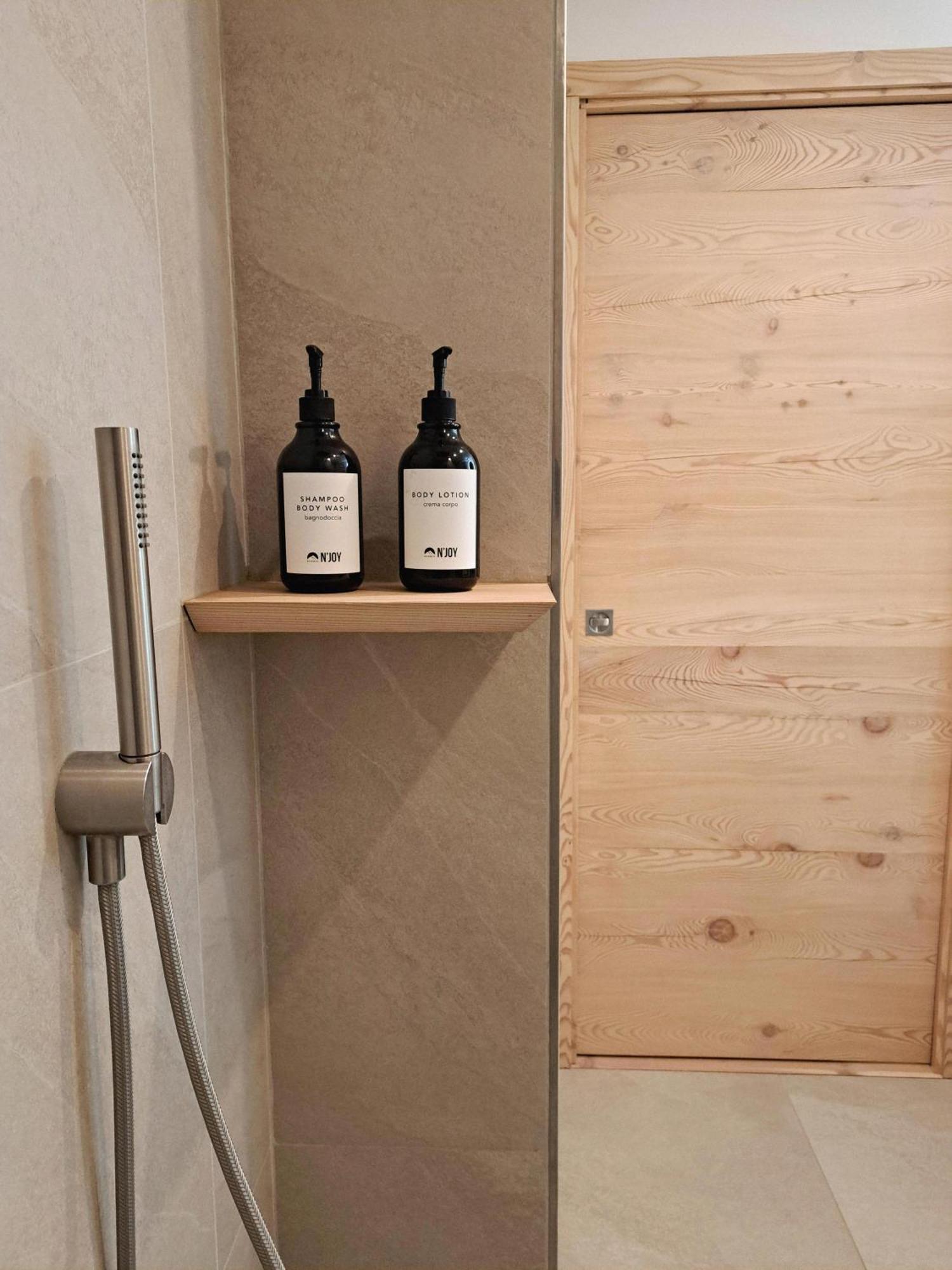 Bormio N'Joy Hotel Room photo